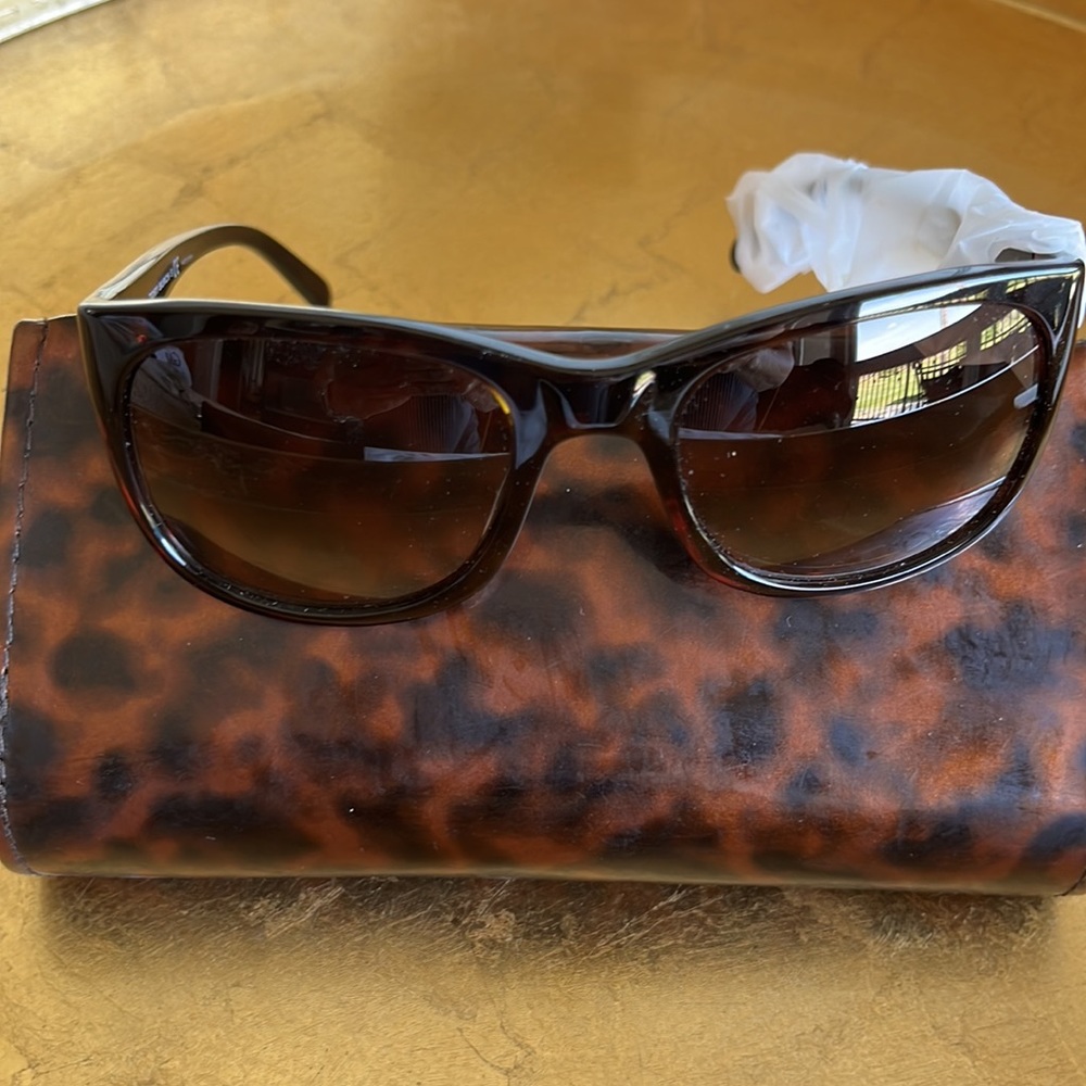 New Worn Tory Burch Sunglasses